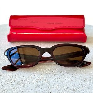 THE KHAITE X OLIVER PEOPLES 1983C in Bordeaux Bark
